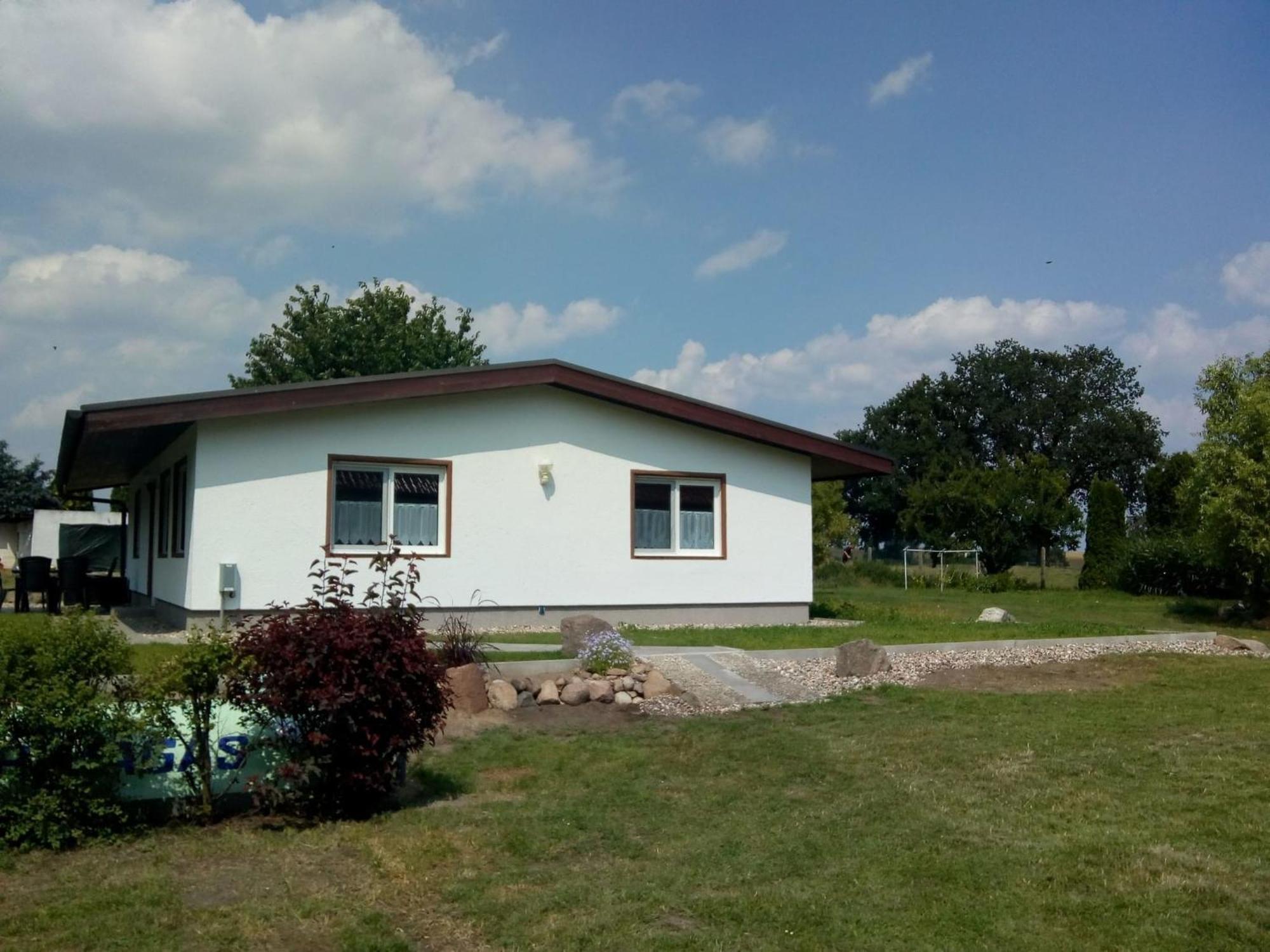 Behaglicher Bungalow Fuer Mensch Und Hund Barkhagen Dış mekan fotoğraf