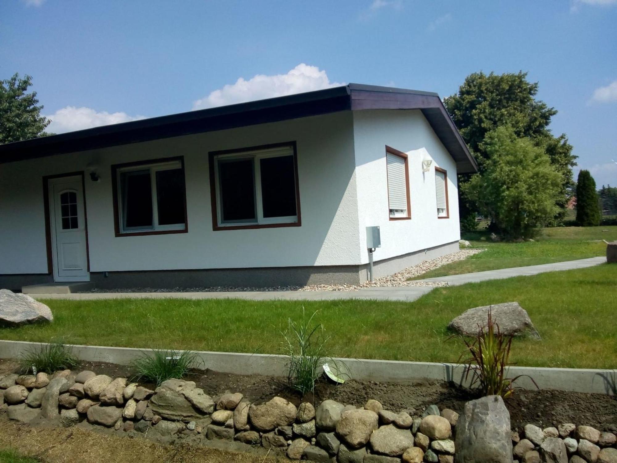 Behaglicher Bungalow Fuer Mensch Und Hund Barkhagen Dış mekan fotoğraf